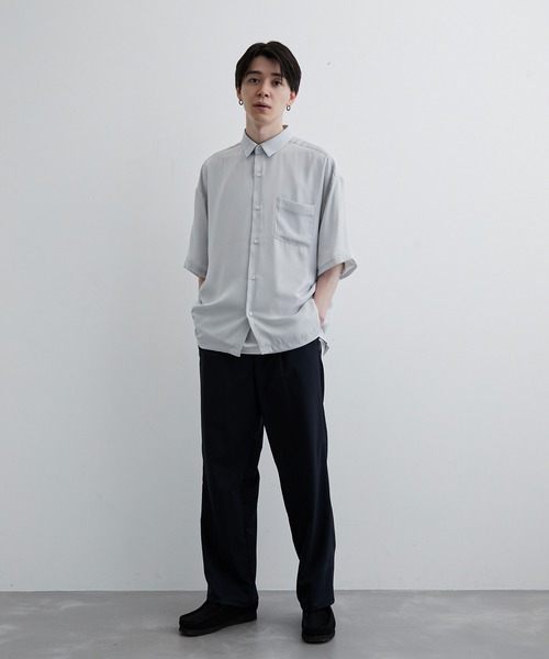 JUNRED(ジュンレッド)の「【ユウ×JUNRed】ポリッシュドTRワンタックストレートワイドパンツ(スラックス・メンズ・ライトグレー/ネイビー/ブラック・S/M/L)」の22枚目の写真