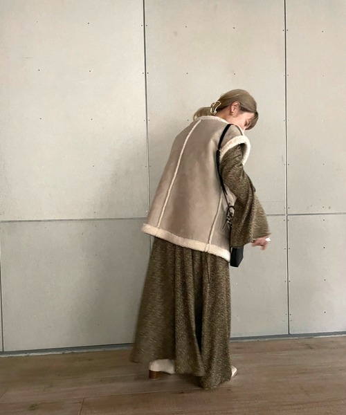 w closet(ダブルクローゼット)の「小花プリントドロストワンピース(ワンピース・レディース・イエロー/グレー系2・FREE)」の17枚目の写真