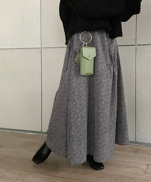 w closet(ダブルクローゼット)の「小花プリントドロストワンピース(ワンピース・レディース・イエロー/グレー系2・FREE)」の11枚目の写真