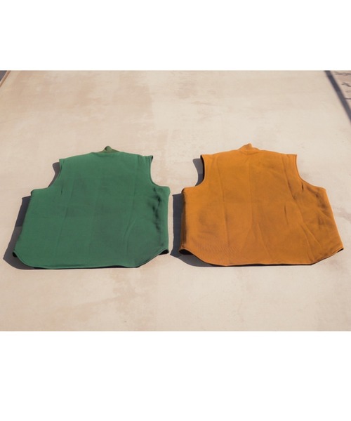 BEAVER（ビーバー）の「FAZZURA/ファズラ　REVERSIBLE VEST リバーシブルベスト（ベスト・メンズ・ダークグリーン/キャメル・1/2）」の4枚目の写真