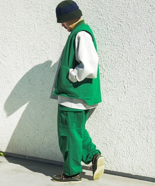 BEAVER（ビーバー）の「FAZZURA/ファズラ　REVERSIBLE VEST リバーシブルベスト（ベスト・メンズ・ダークグリーン/キャメル・1/2）」の6枚目の写真