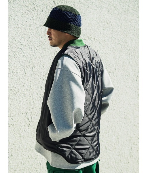 BEAVER（ビーバー）の「FAZZURA/ファズラ　REVERSIBLE VEST リバーシブルベスト（ベスト・メンズ・ダークグリーン/キャメル・1/2）」の12枚目の写真