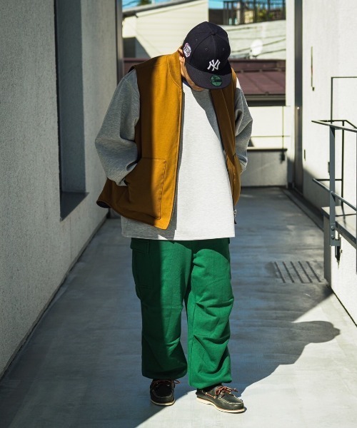 BEAVER（ビーバー）の「FAZZURA/ファズラ　REVERSIBLE VEST リバーシブルベスト（ベスト・メンズ・ダークグリーン/キャメル・1/2）」の8枚目の写真