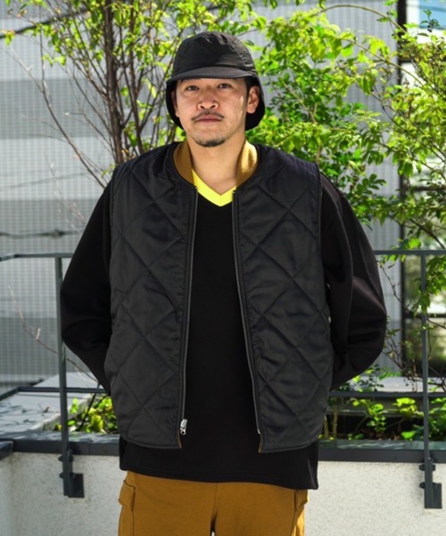 BEAVER（ビーバー）の「FAZZURA/ファズラ　REVERSIBLE VEST リバーシブルベスト（ベスト・メンズ・ダークグリーン/キャメル・1/2）」の5枚目の写真