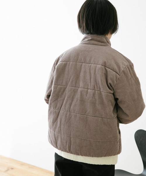 ITEMS URBANRESEARCH（アイテムズ アーバンリサーチ）の「コーデュロイ中綿スタンドカラージャケット（ダウンジャケット/コート・メンズ・オフホワイト/グレー/ブラック/キャメル・MEDIUM/LARGE）」の17枚目の写真