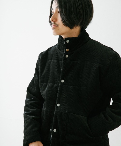 ITEMS URBANRESEARCH（アイテムズ アーバンリサーチ）の「コーデュロイ中綿スタンドカラージャケット（ダウンジャケット/コート・メンズ・オフホワイト/グレー/ブラック/キャメル・MEDIUM/LARGE）」の21枚目の写真