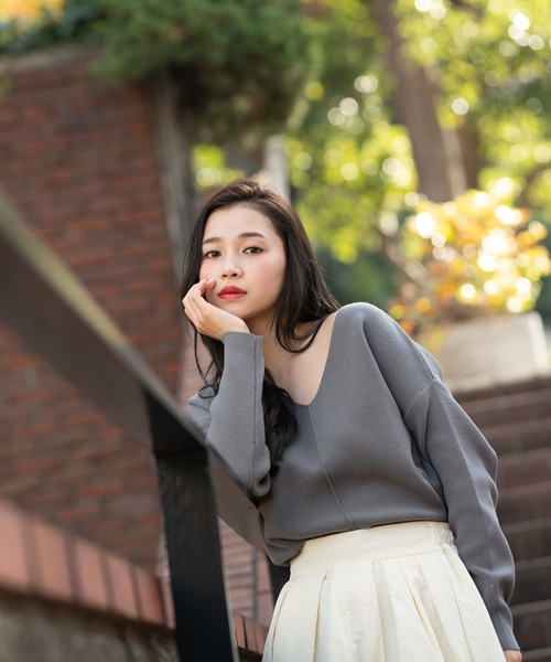 FREE'S MART（フリーズマート）の「◆総針前後2Way裾ダーツニット（ニット/セーター・レディース・ブラック/ホワイト/グリーン/オレンジ・FREE）」の3枚目の写真