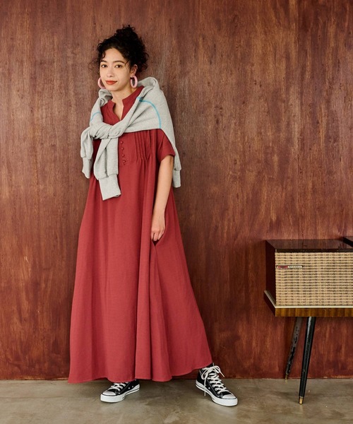 bohmal（ボマール）の「リネンライクピンタックデザインスキッパーロングワンピース（ワンピース・レディース・ホワイト/アッシュブラウン/ナチュラル・FREE）」の3枚目の写真