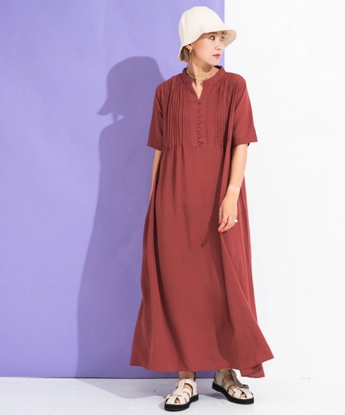 bohmal（ボマール）の「リネンライクピンタックデザインスキッパーロングワンピース（ワンピース・レディース・ホワイト/アッシュブラウン/ナチュラル・FREE）」の11枚目の写真