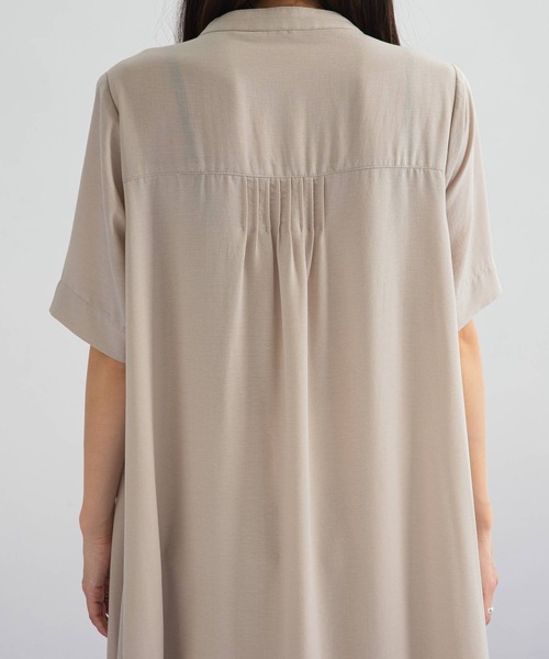 bohmal（ボマール）の「リネンライクピンタックデザインスキッパーロングワンピース（ワンピース・レディース・ホワイト/アッシュブラウン/ナチュラル・FREE）」の7枚目の写真