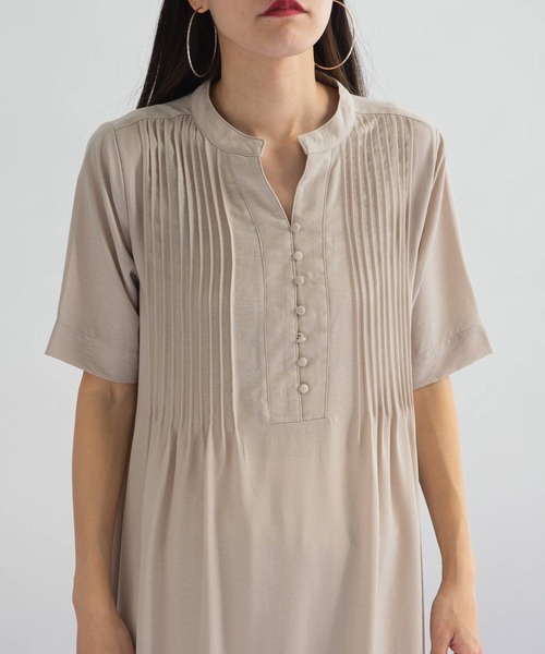 bohmal（ボマール）の「リネンライクピンタックデザインスキッパーロングワンピース（ワンピース・レディース・ホワイト/アッシュブラウン/ナチュラル・FREE）」の8枚目の写真