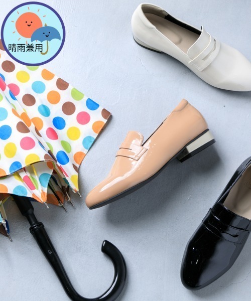 Noubel Voug Relax（ヌーベルヴォーグリラックス）の「【晴雨兼用】ソフトエナメルタイプ ローファー ローヒール パンプス（レインシューズ・レディース・ベージュ/ブラック/アイボリー・L/M/LL/S）」の3枚目の写真