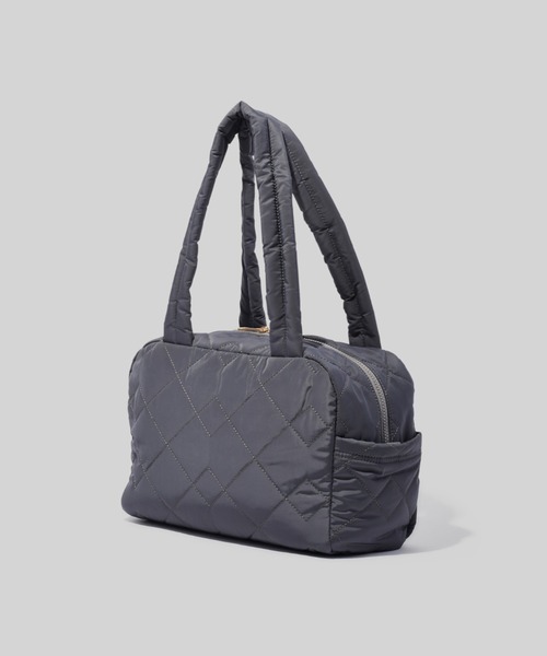 MARC JACOBS(マークジェイコブス)の「【オンライン限定】QUILTED NYLON SMALL WEEKENDER/キルテッド ナイロン スモール ウィークエンダー バッグ(ボストンバッグ・レディース・その他・ONE SIZE)」の4枚目の写真