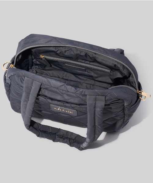 MARC JACOBS(マークジェイコブス)の「【オンライン限定】QUILTED NYLON SMALL WEEKENDER/キルテッド ナイロン スモール ウィークエンダー バッグ(ボストンバッグ・レディース・その他・ONE SIZE)」の6枚目の写真