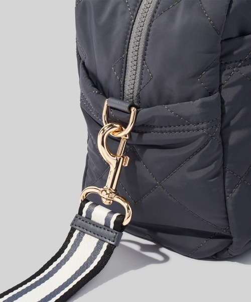 MARC JACOBS(マークジェイコブス)の「【オンライン限定】QUILTED NYLON SMALL WEEKENDER/キルテッド ナイロン スモール ウィークエンダー バッグ(ボストンバッグ・レディース・その他・ONE SIZE)」の3枚目の写真