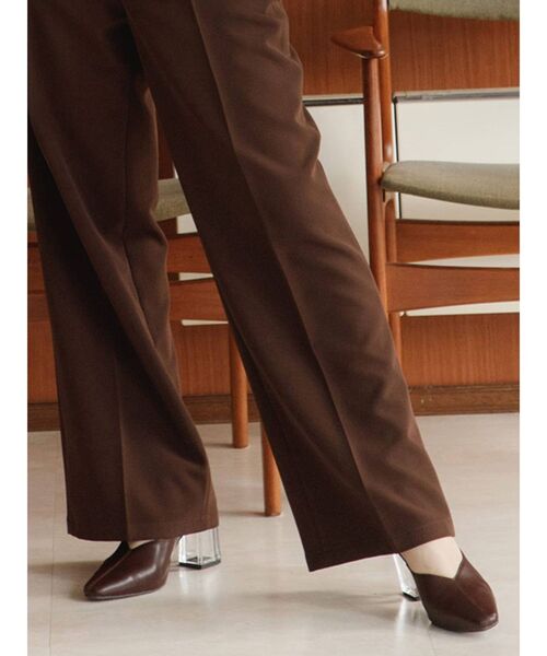 CALNAMUR（カルナムール）の「クリアヒールパンプス（パンプス・レディース・ブラウン/アイボリー・LARGE/MEDIUM/SMALL）」の16枚目の写真