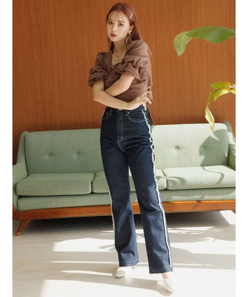 CALNAMUR（カルナムール）の「クリアヒールパンプス（パンプス・レディース・ブラウン/アイボリー・LARGE/MEDIUM/SMALL）」の3枚目の写真