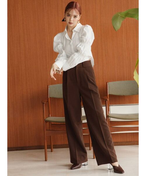 CALNAMUR（カルナムール）の「クリアヒールパンプス（パンプス・レディース・ブラウン/アイボリー・LARGE/MEDIUM/SMALL）」の7枚目の写真