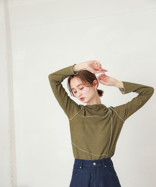 SENSE OF PLACE by URBAN RESEARCH(センスオブプレイスバイアーバンリサーチ)の「メローコンパクトトップ(Tシャツ/カットソー・レディース・ブラック/アイボリー/カーキ・ONE)」の1枚目の写真