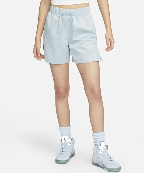 JORDAN BRAND(ジョーダンブランド)の「JORDAN BRAND AS W J HERITAGE LFSTYLE SHORT / ジョーダン ブランド ウィメンズ ヘリテージ ライフスタイル ショート / NIKE 【SP】(その他パンツ・レディース・ライトブルー/ブラック・M/L/S)」の2枚目の写真
