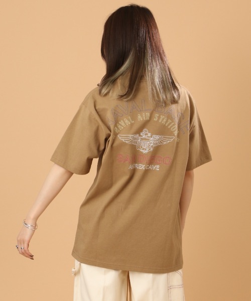 AVIREX（アヴィレックス）の「ネオンカラー ナバル Tシャツ/NEON COLOR NAVAL T-SHIRT（Tシャツ/カットソー・レディース・ブラック/ホワイト/ブラウン系その他/ダークオリーブ・MEDIUM/LARGE/XX-LARGE/X-LARGE）」の3枚目の写真