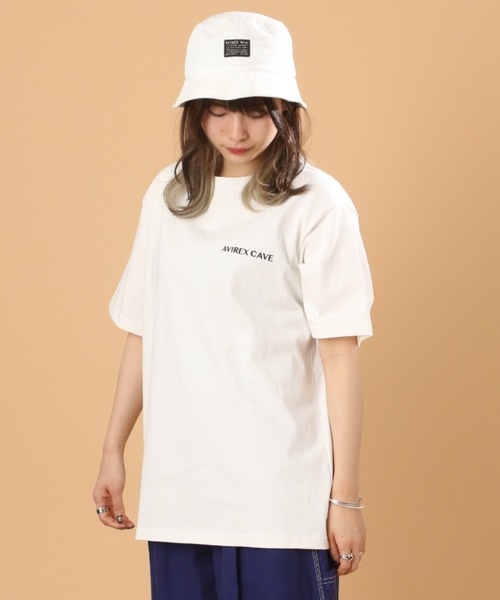 AVIREX（アヴィレックス）の「ネオンカラー ナバル Tシャツ/NEON COLOR NAVAL T-SHIRT（Tシャツ/カットソー・レディース・ブラック/ホワイト/ブラウン系その他/ダークオリーブ・MEDIUM/LARGE/XX-LARGE/X-LARGE）」の6枚目の写真