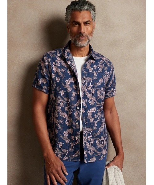 BANANA REPUBLIC FACTORY STORE（バナナリパブリック ファクトリーストア）の「BANANA REPUBLIC FACTORY STORE　　日本限定半袖リネンプリントシャツ（シャツ/ブラウス・メンズ・マルチ/ブルー系その他/グリーン/ブルー/ブルー系その他2/ブルー系その他3・M/S/XL/L）」の3枚目の写真