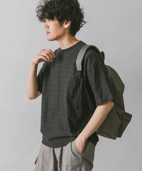 URBAN RESEARCH DOORS(アーバンリサーチドアーズ)の「マルチボーダーショートスリーブTシャツ(Tシャツ/カットソー・メンズ・チャコールグレー/イエロー/オレンジ・40/38)」の17枚目の写真