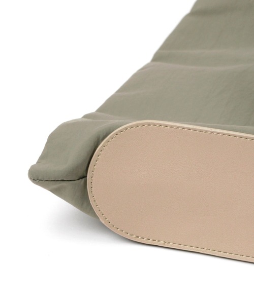 studio CLIP（スタディオクリップ）の「Legato Largo別注ナイロントートバッグ（トートバッグ・レディース・カーキ/ブラック/ベージュ・FREE）」の7枚目の写真