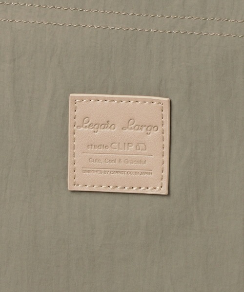 studio CLIP（スタディオクリップ）の「Legato Largo別注ナイロントートバッグ（トートバッグ・レディース・カーキ/ブラック/ベージュ・FREE）」の6枚目の写真