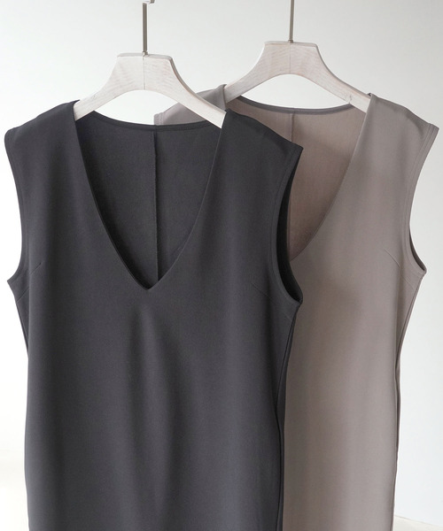 IAMUSE（アイアミューズ）の「Vネックロングワンピース S0608【IAMUSE】（ワンピース・レディース・ブラック/グレイッシュベージュ・FREE）」の15枚目の写真