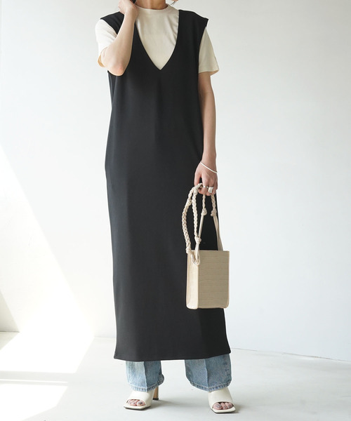 IAMUSE（アイアミューズ）の「Vネックロングワンピース S0608【IAMUSE】（ワンピース・レディース・ブラック/グレイッシュベージュ・FREE）」の16枚目の写真