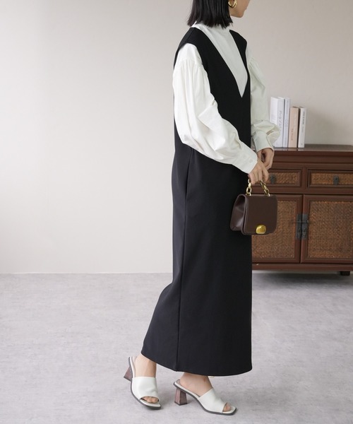 IAMUSE（アイアミューズ）の「Vネックロングワンピース S0608【IAMUSE】（ワンピース・レディース・ブラック/グレイッシュベージュ・FREE）」の22枚目の写真