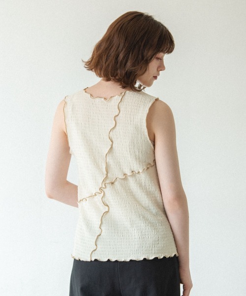 idem（イデム）の「【ZOZOTOWN限定】mellow no sleeve tops/メロウノースリーブトップス（タンクトップ・レディース・ブラック/グリーン/アイボリー・FREE）」の5枚目の写真