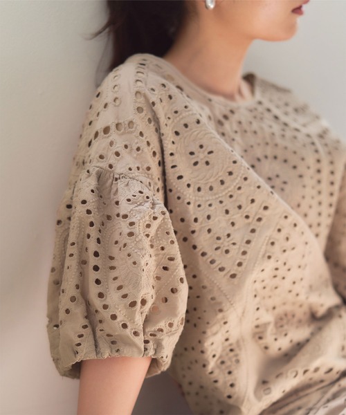 titivate（ティティベイト）の「前後2wayｺｯﾄﾝﾚｰｽﾏｰﾒｲﾄﾞﾜﾝﾋﾟｰｽ（ワンピース・レディース・ブラック/オフホワイト/グレイッシュベージュ・S/M/L）」の12枚目の写真