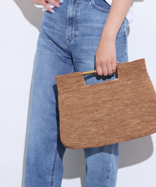 OUVRAGE CLASSE(ウヴラージュクラス)の「【MADE IN MADA /メイドインマダ】NIRY CLUTCHES(クラッチバッグ・レディース・ライトブラウン・FREE)」の6枚目の写真