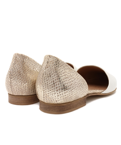 ROSE BUD(ローズバッド)の「(LORENZO MARI) 2412 P/TOE OPEN SIDE FLAT PUMPS(パンプス・レディース・ホワイト/ブラック・36/39/37/38)」の8枚目の写真
