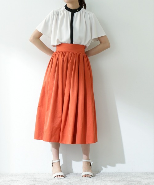 N.(N. Natural Beauty Basic)(エヌエヌナチュラルビューティーベーシック)の「ブライトタフタボリュームスカート(スカート・レディース・ブラック/オレンジ・MEDIUM)」の12枚目の写真