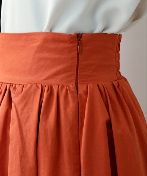 N.(N. Natural Beauty Basic)(エヌエヌナチュラルビューティーベーシック)の「ブライトタフタボリュームスカート(スカート・レディース・ブラック/オレンジ・MEDIUM)」の17枚目の写真