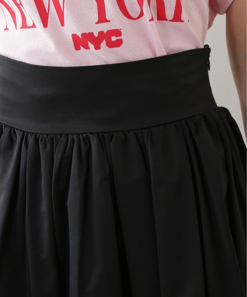 N.(N. Natural Beauty Basic)(エヌエヌナチュラルビューティーベーシック)の「ブライトタフタボリュームスカート(スカート・レディース・ブラック/オレンジ・MEDIUM)」の9枚目の写真