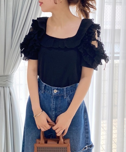 one after another NICE CLAUP(ワンアフターアナザーナイスクラップ)の「肩フリルテレコトップス(Tシャツ/カットソー・レディース・ブラック/オフホワイト/アイボリー・FREE)」の21枚目の写真