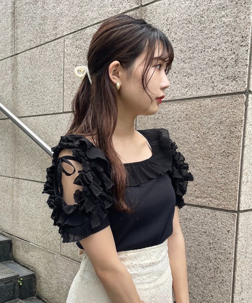 one after another NICE CLAUP(ワンアフターアナザーナイスクラップ)の「肩フリルテレコトップス(Tシャツ/カットソー・レディース・ブラック/オフホワイト/アイボリー・FREE)」の20枚目の写真