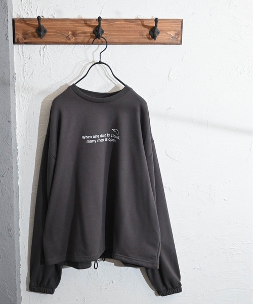 Ritzy(リッツィー)の「裏毛イラストバックプリントクルー トレーナー(MELANCHOLY) レディース メンズ(スウェット・メンズ・ホワイト/グリーン/チャコール・MEDIUM/LARGE)」の5枚目の写真