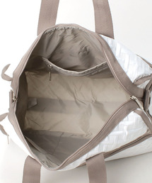 LeSportsac（レスポートサック）の「DELUXE MED WEEKENDER ホワイト