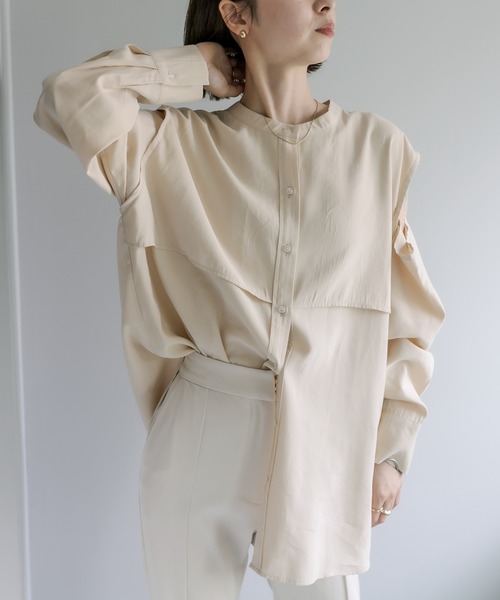 mystic(ミスティック)の「テンセルライク肩あきシャツ(シャツ/ブラウス・レディース・ベージュ/ネイビー/オフホワイト・FREE)」の6枚目の写真