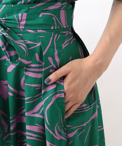 THE SHOP TK (ザ ショップ ティーケー )の「◆【小川夢乃さんコラボ】ラップボリュームスカート(スカート・レディース・ブラウン系1/ネイビー系/ダークグリーン系・12)」の9枚目の写真