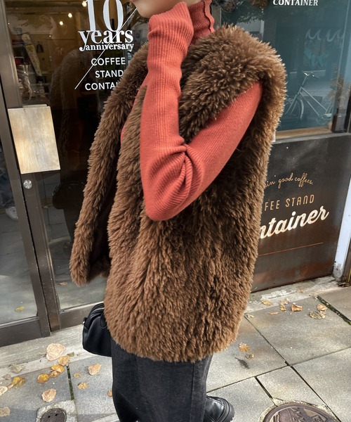 ブラウンファー ベスト❤️ CIAOPANIC（チャオパニック） ベスト ジレ フード付きリボンファー