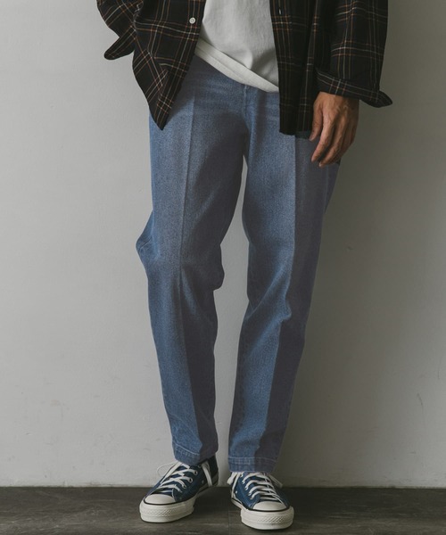 URBAN RESEARCH DOORS（アーバンリサーチドアーズ）の「デニムテーパードトラウザー（デニムパンツ・メンズ・ブルー系その他/インディゴブルー/ブラック・SMALL/MEDIUM/LARGE）」の12枚目の写真