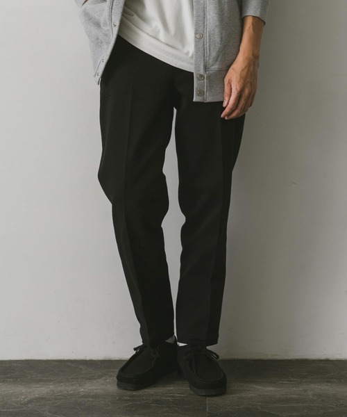 URBAN RESEARCH DOORS（アーバンリサーチドアーズ）の「デニムテーパードトラウザー（デニムパンツ・メンズ・ブルー系その他/インディゴブルー/ブラック・SMALL/MEDIUM/LARGE）」の20枚目の写真