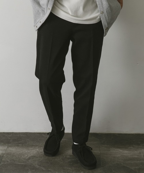 URBAN RESEARCH DOORS（アーバンリサーチドアーズ）の「デニムテーパードトラウザー（デニムパンツ・メンズ・ブルー系その他/インディゴブルー/ブラック・SMALL/MEDIUM/LARGE）」の22枚目の写真